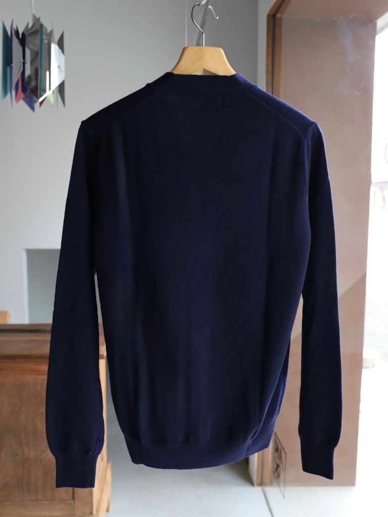 プレイコムデギャルソン V-NECK CARDIGAN DOUBLE BURGENDY EMBLEM (AX-N058-051)NAVY