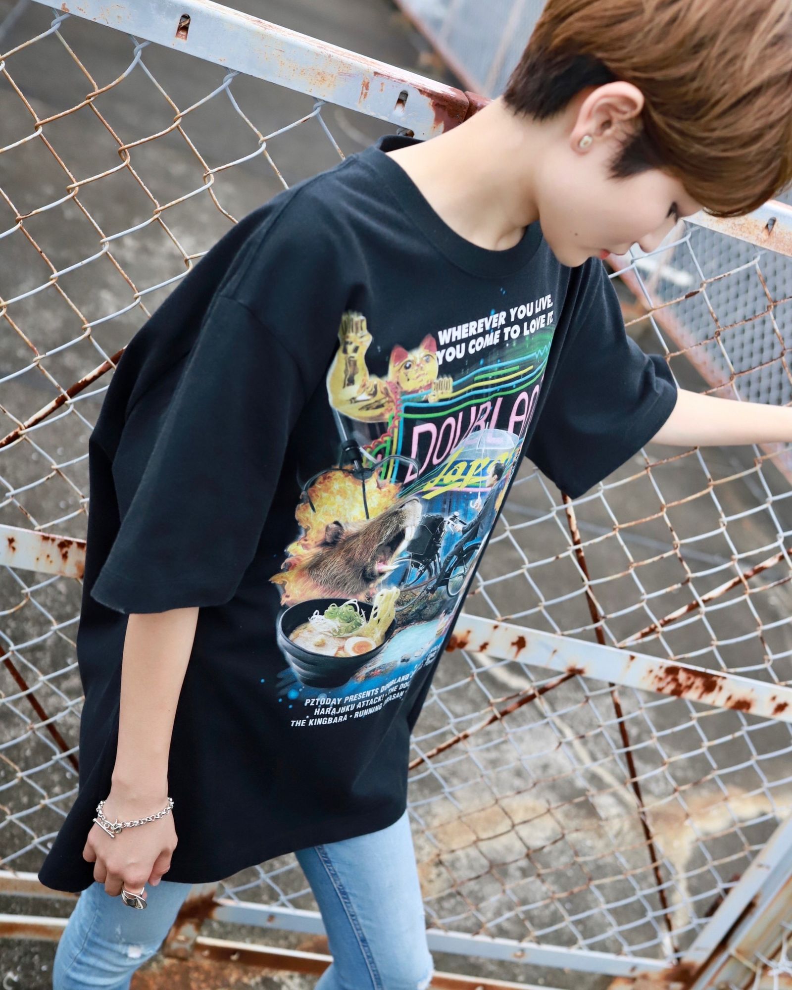 包【料料 doublet 23aw tシャツ - peshawarichappals.pk