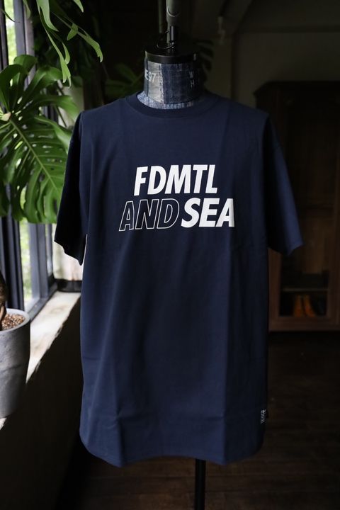 ファンダメンタル Tシャツ FDMTL×WIND AND SEA"LOGO TEE"NAVY☆10月5日(土)発売！