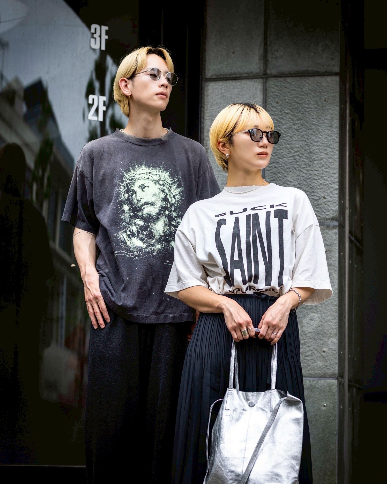【SAINT Mxxxxxx】JESUS デザイン Tシャツ 個性的な1枚 SAINT Mxxxxxx SS TEE JESUS Black