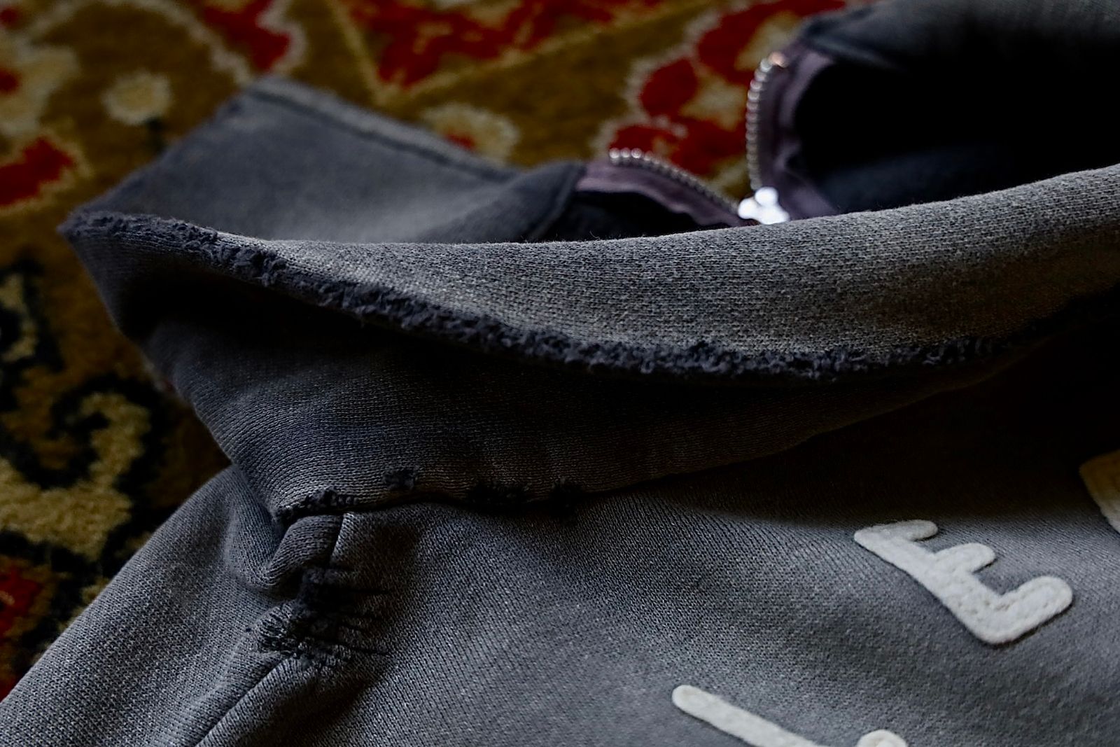 セントマイケル 26SS SAINT HALF ZIP SWEAT(SM-MK8-0000-052)CHARCOAL☆4月11日(土)発売！