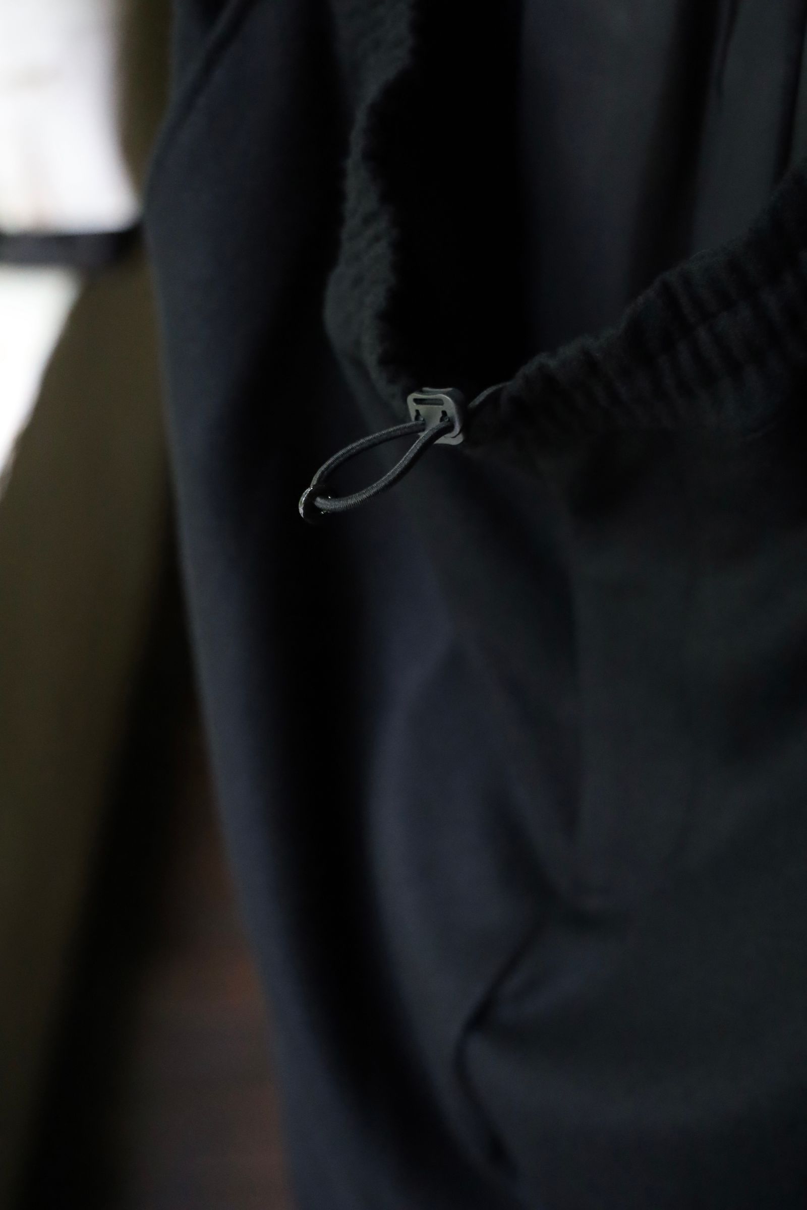 グラフペーパー 24AW Wool Smooth Flannel Easy Wide Pants (GM244-40011)BLACK