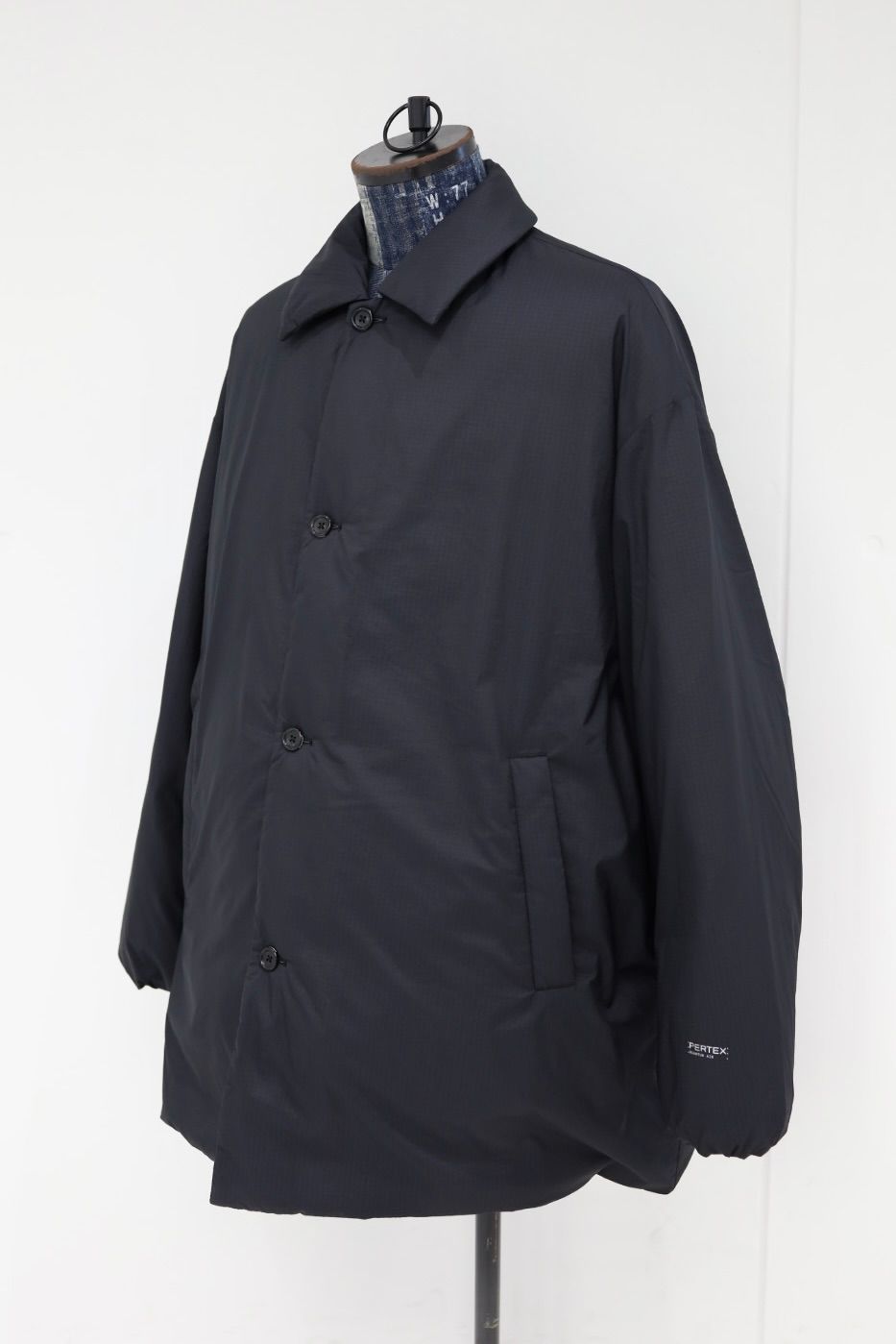 グラフペーパー PERTEX® QUANTUM AIR Bal Collar Down Coat(GM263-10280)BLACK☆9月26日(土)発売！