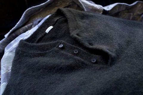 A.PRESSE 2026 STYLE2 Brushed Cashmere Middle Gauge Henley Neck Sweater"OLIVE"スタイル2026.10.3.
