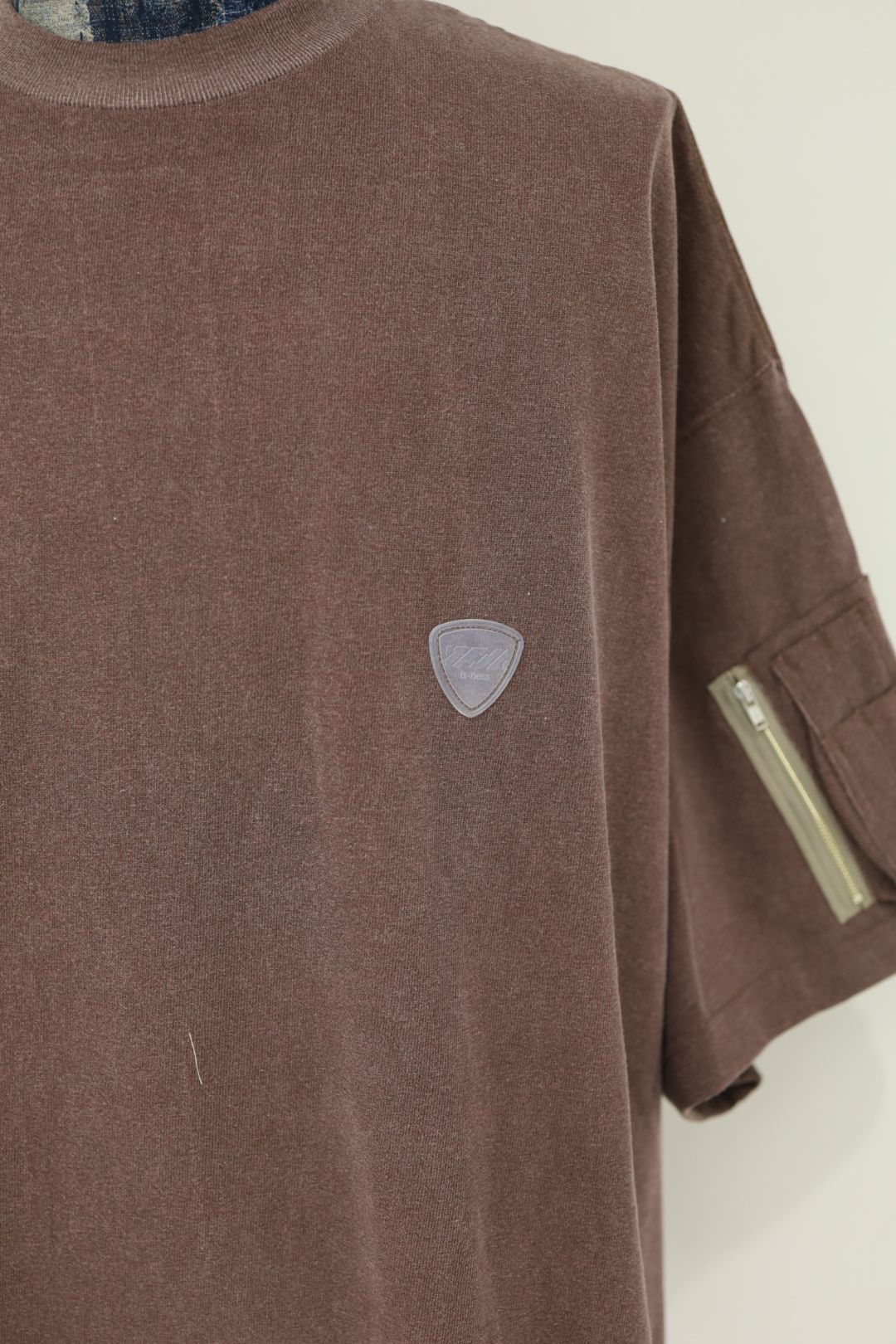 イズネス 26SS Arm Pocket Balloon T-Shirt (26SS_40_1008SST01)BROWN☆新作発売！