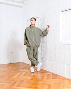 FreshService CORPORATE TRACK SUITスタイル※発売延期