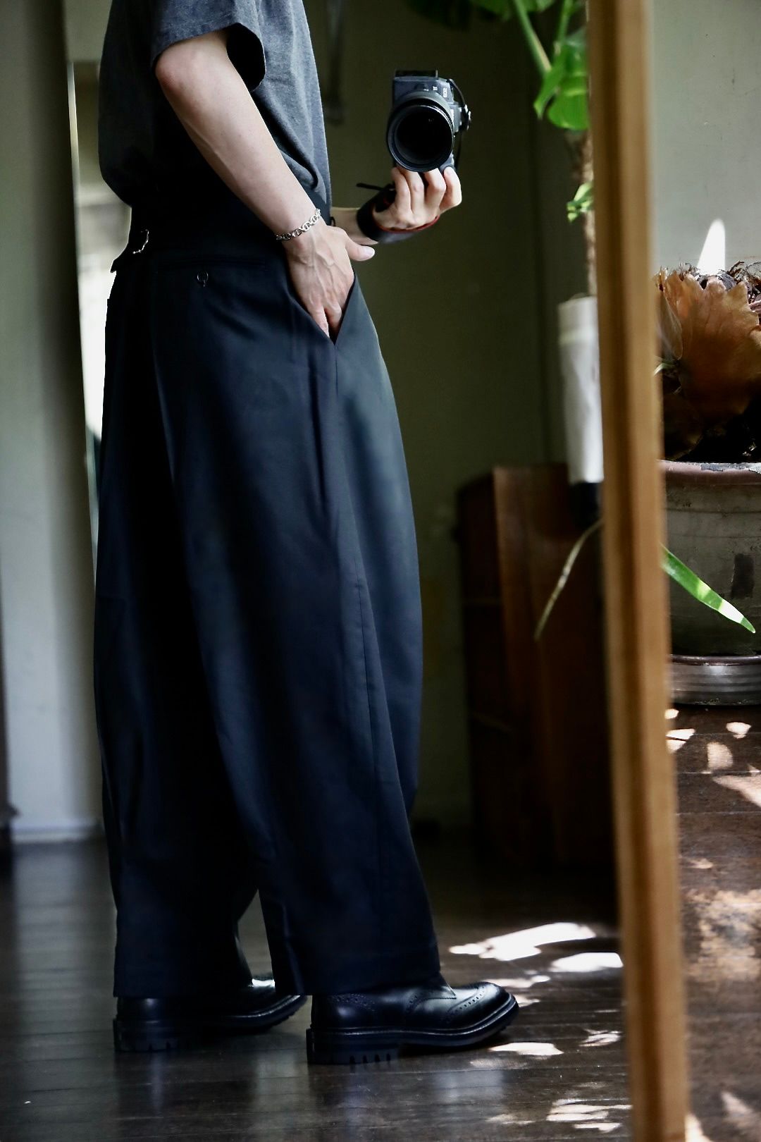 コムデギャルソンオム24AW ウールサージタックパンツ(HN-P006-051)BLACK