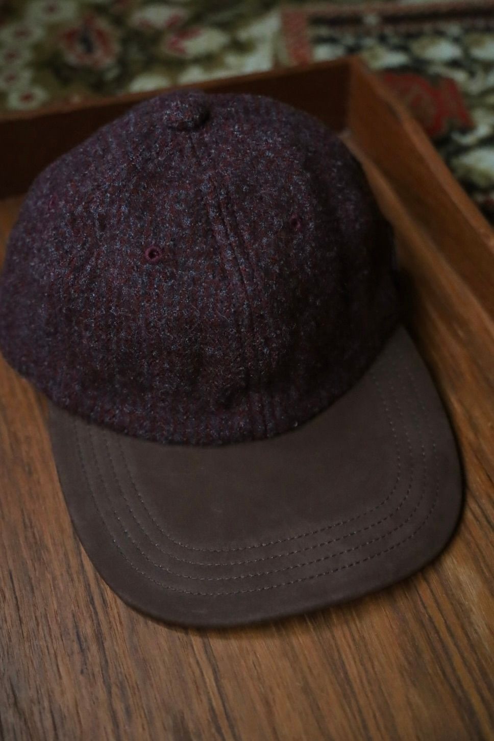 コムデギャルソンオム ウールヘリンボーンキャップ(HR-K601-051-2)BURGUNDY×BROWN☆10月2日(金)発売！