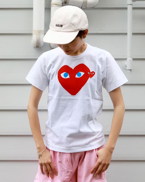 PLAY COMME des GARCONS REDハート With Blue Eyes Tシャツstyle.2023.6.8
