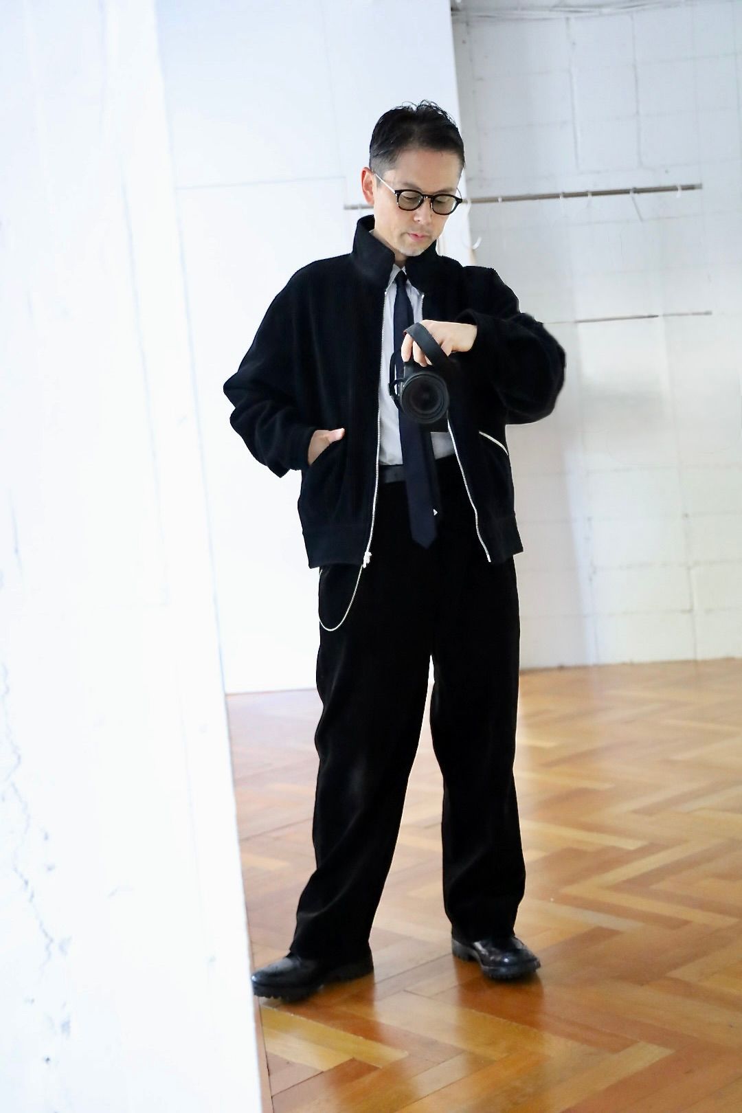 A.PRESSE Wool Corduroy Bomber Jacketスタイル