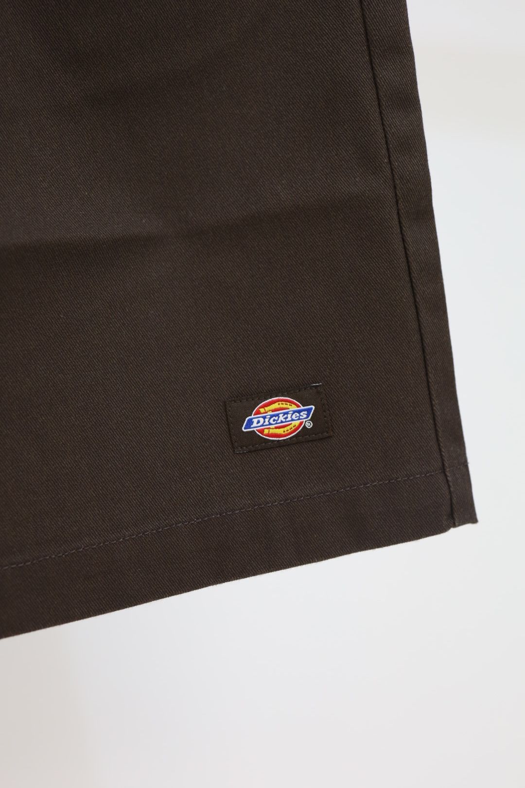 セダンオールパーパス 26SS Dickies / Tuck Wide Shorts(SD26S-PT07)DARK BROWN☆4月18日(土)新作発売！