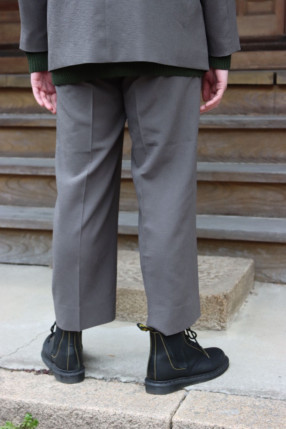 UNIVERSAL PRODUCTS CREPE UNCONSTRUCTED 2B JACKET style.2022.1.30.
