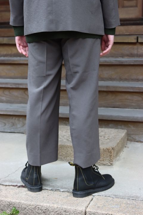 UNIVERSAL PRODUCTS CREPE UNCONSTRUCTED 2B JACKET style.2022.1.30.
