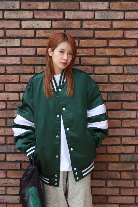 FreshService 22AW SATIN STADIUM JUMPER style.2022.10.25