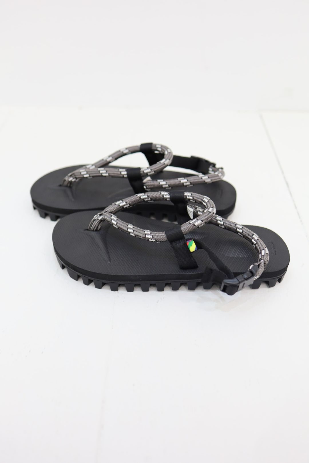 is-ness 26SS スイコックコラボサンダル Suicoke x is-ness GUT KAT-2-ISN(26SS_49_1008SANDALS01_OG-246-ISN)BLACK☆新作発売！