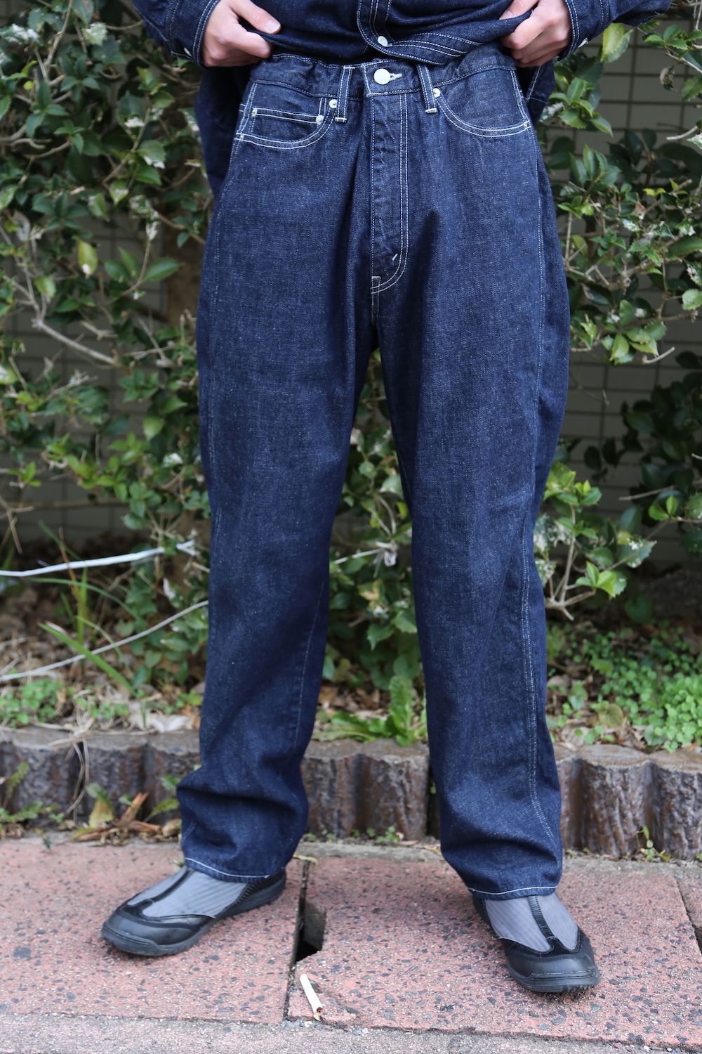 Denime Five Pocket Pants & Denime Regular Collar Shirt style 2020.12.26.