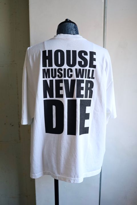 イズネスミュージック 25SS HOUSE MUSIC WILL NEVER DIE T-SHIRT(IMP5_02_H.M.N.DT01)WHITE