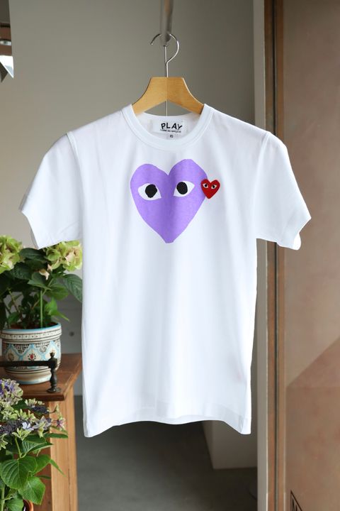 PLAYプレイコムデギャルソン RED EMBLEM Tシャツ(PURPLE)