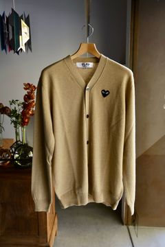 PLAY COMME des GARCONS V-NECK CARDIGAN style.2025.2.14