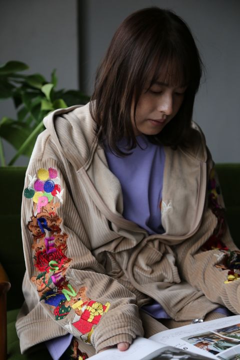 doublet CHAOS EMBROIDERY COMFY HOODIE"BEIGE"style.2021.1.30.