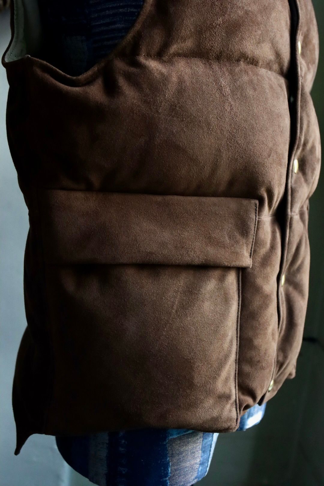 アプレッセ23AWダウンベストSuede Down Vest(23AAP-01-27H)BROWN
