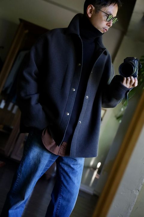 A.PRESSE Turtleneck Sweater"BROWN"スタイル