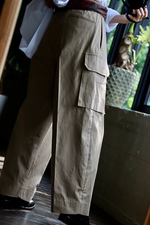 blurhms Washed Gabardine Super Wide 6P Slacks"BEIGE"スタイル.2022.7.24.