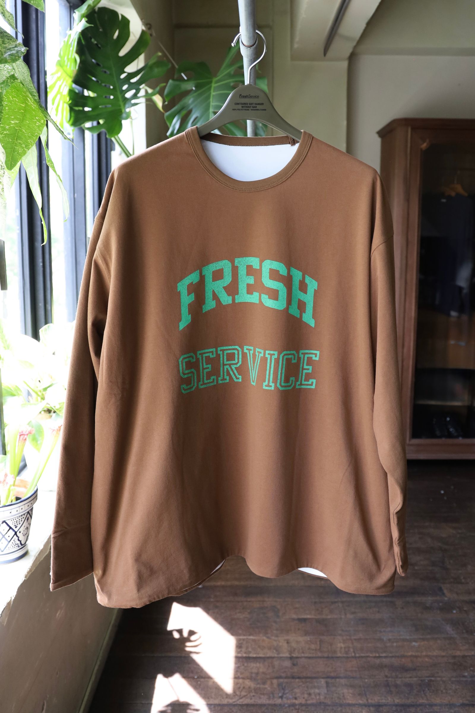 フレッシュサービス REVERSIBLE L/S TEE (FSC252-70041)BROWN