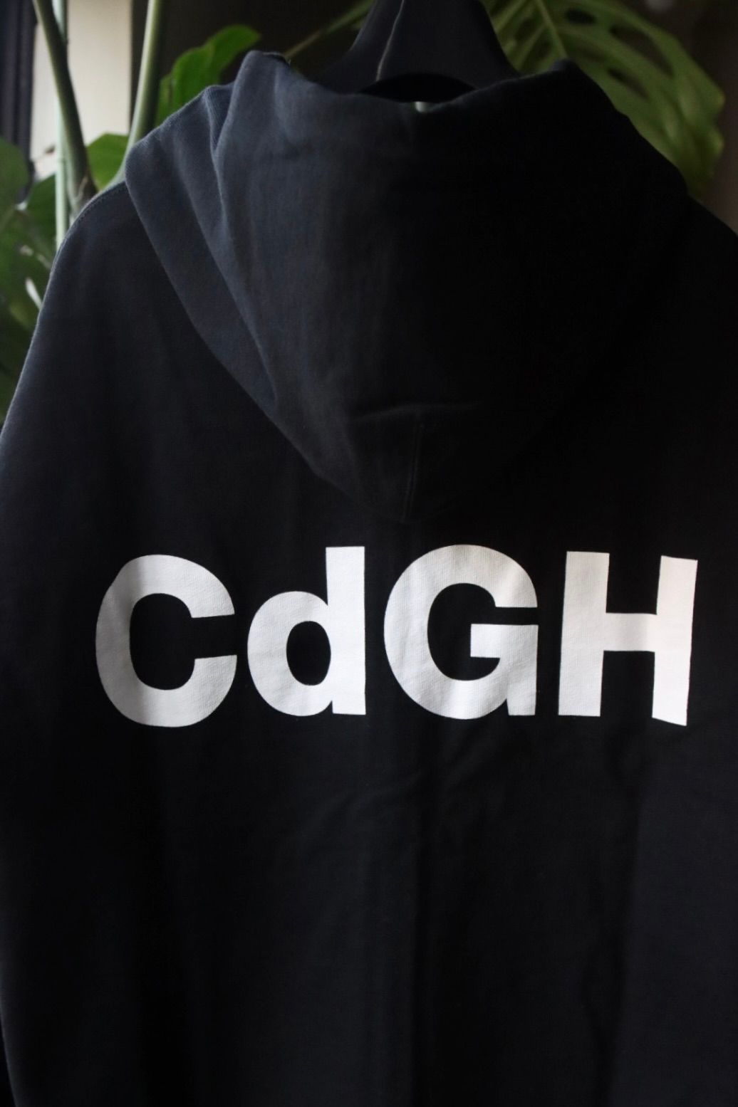 店内全品ﾎﾟｲﾝﾄ2倍!! COMME des GARCONS HOMME CdGH ロゴパーカー