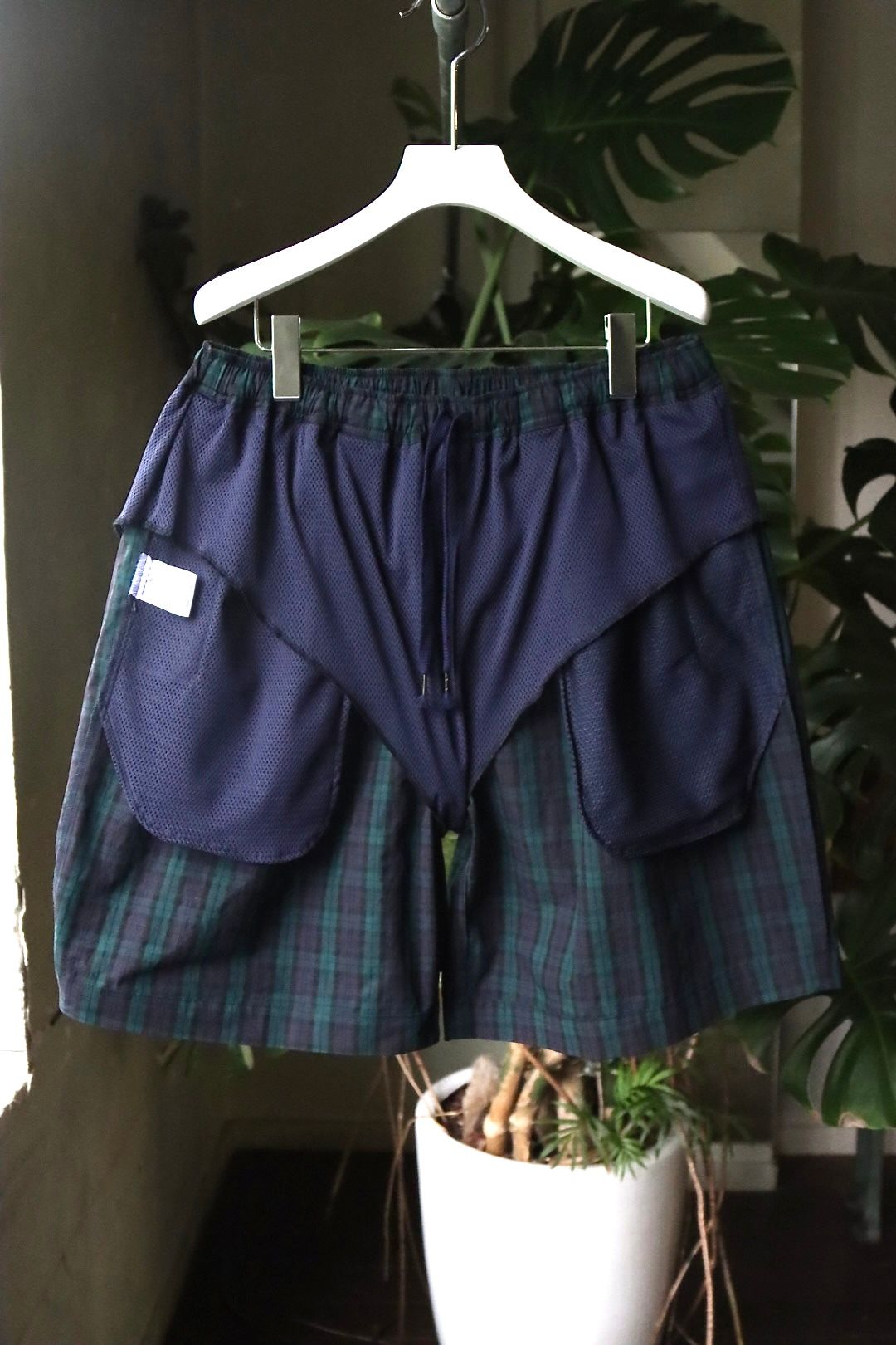 イズネス22SS AMPHIBIOUS SHORTS(31SSSH02)BLACK WATCH