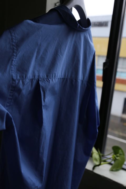 Graphpaper Broad L/S Oversized Regular Collar Shirt"BLUE"style.