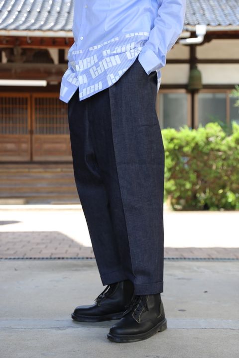 COMME des GARCONS HOMME 綿ツイル×綿ストライプロゴプリントシャツ(HF-B010-051) style.2020.8.15.