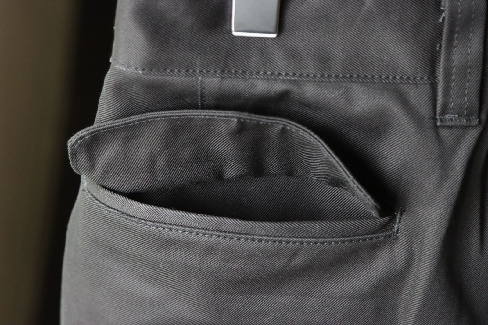 イズネス23SS ワイドチノパンツ WIDE CHINO PANTS(16PT02T02-1)BLACK