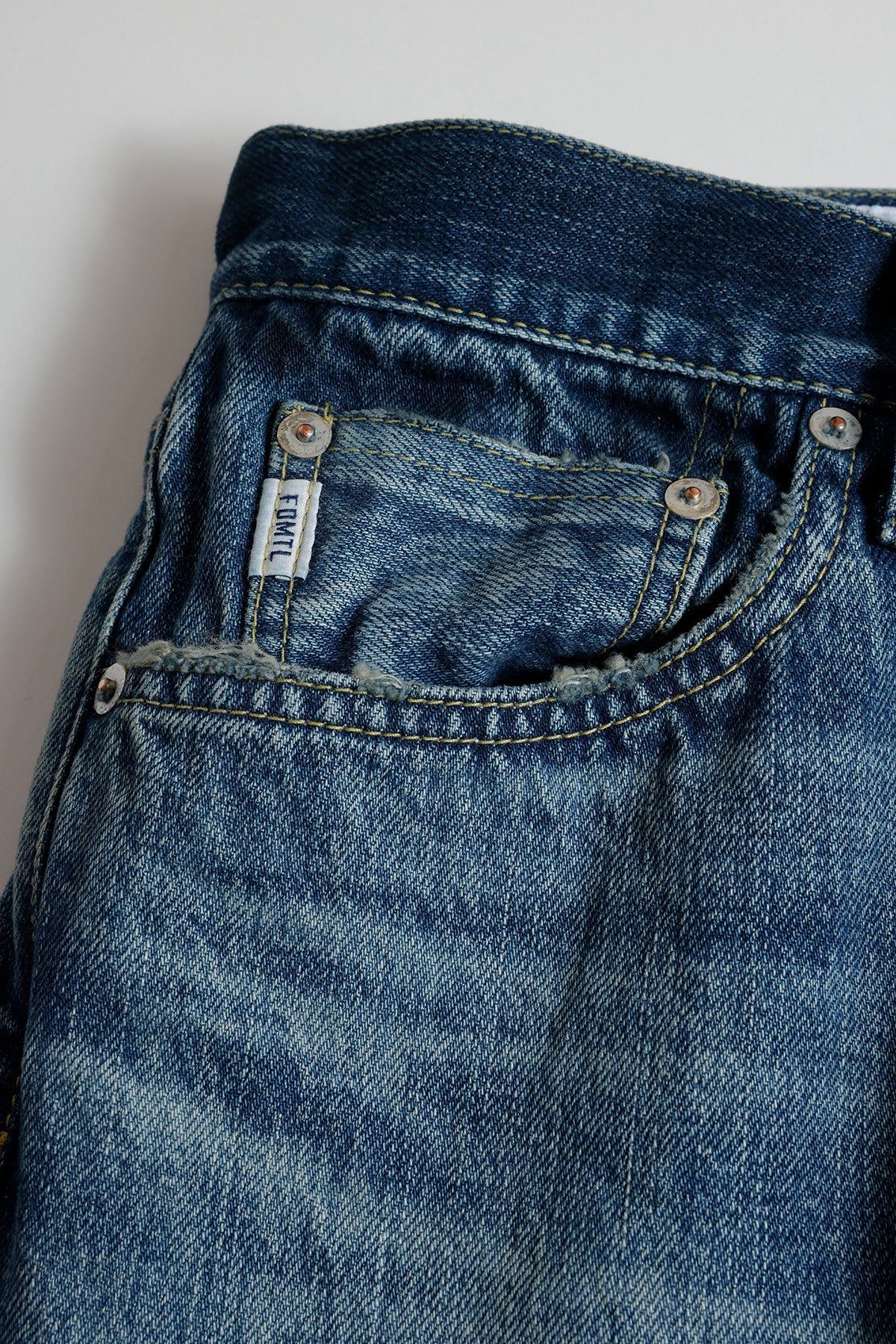 ファンダメンタル デニムパンツ CLASSIC FIT DENIM CS130 (FA25MG130)INDIGO