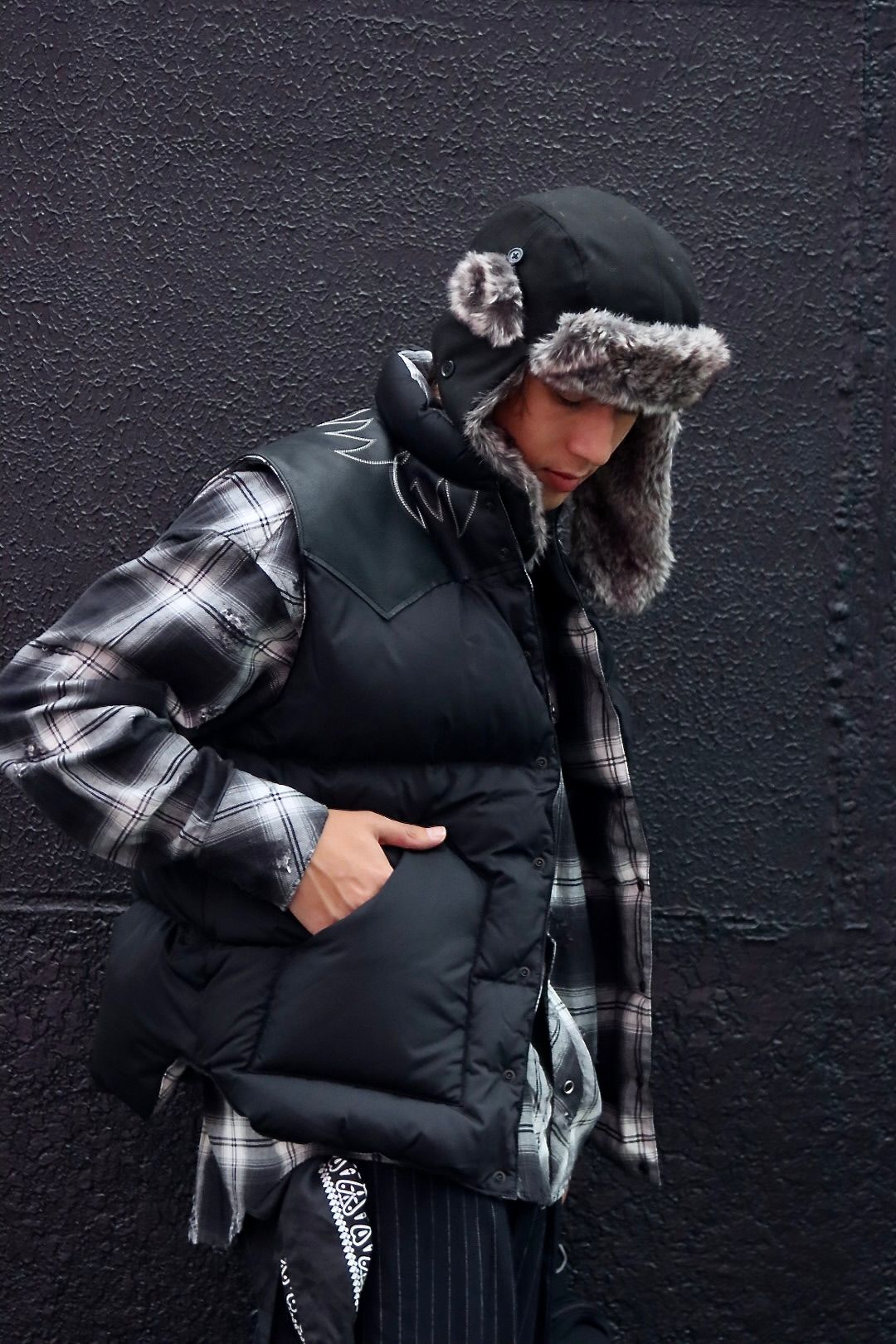 RAFU ラフ 23AW ダウンベスト RMFC DOWN VEST W/EMB'D BLACKスタイル