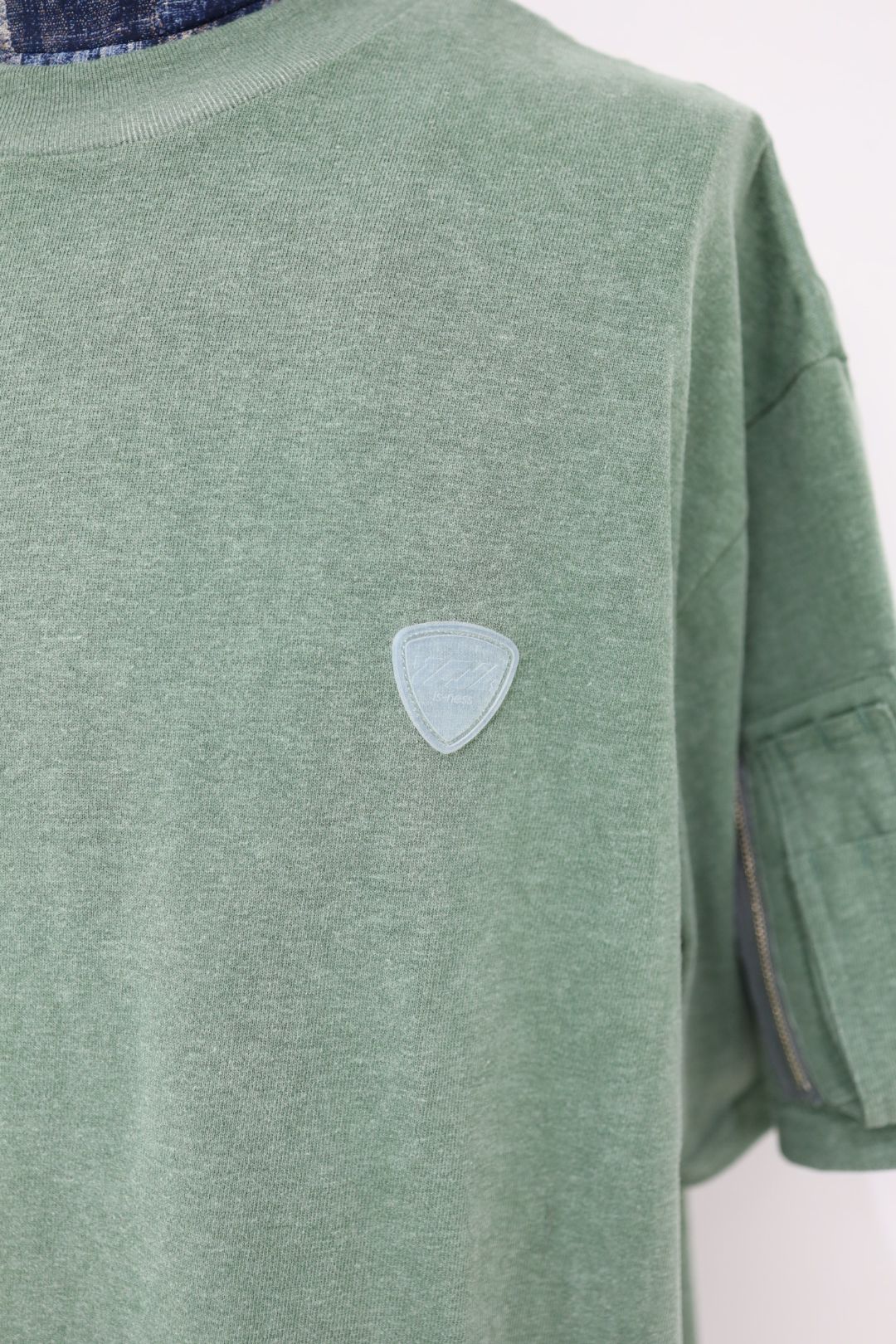イズネス 26SS Arm Pocket T-Shirt (26SS_38_1008SSCS01)GREEN☆新作発売！
