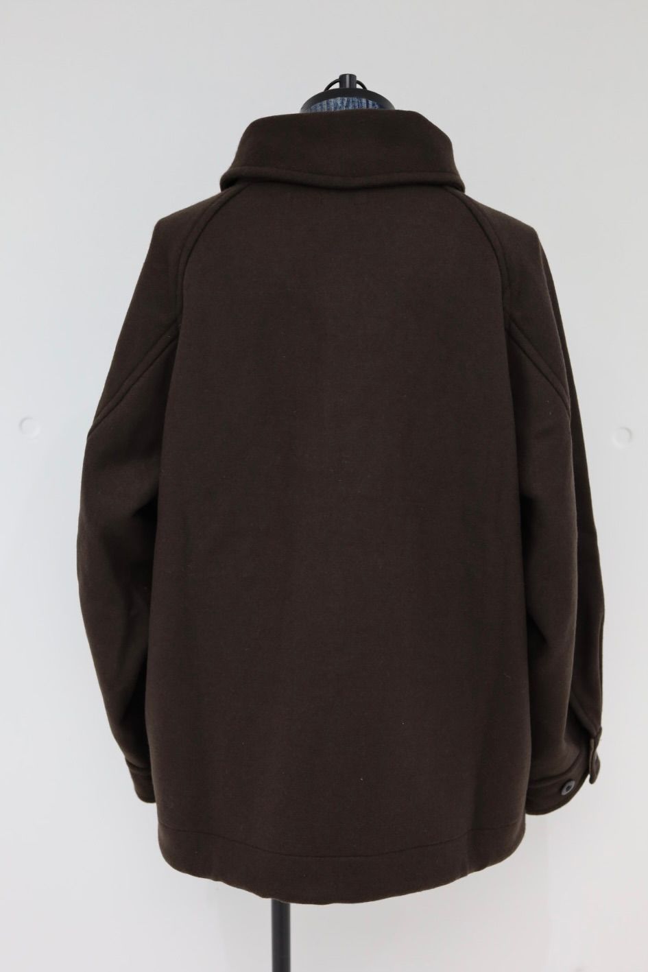 イズネス26AW  Duffle Smock Coat(26AW_34_1007AWCOAT02)BROWN☆10月10日(土)発売！