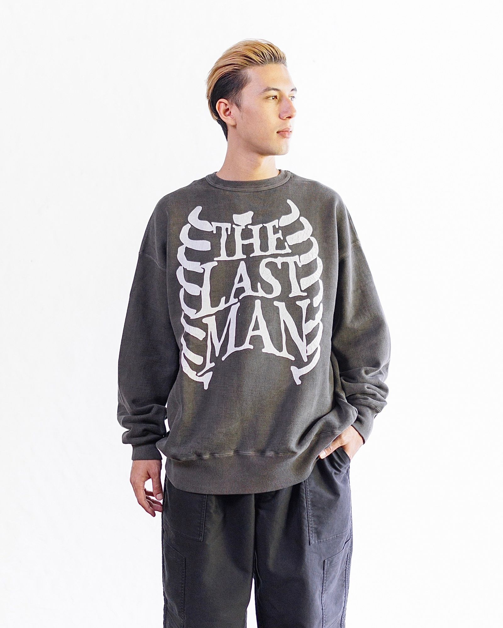 LASTMAN - LASTMAN 24AW ラストマン大久保篤志 PRINTED CREW
