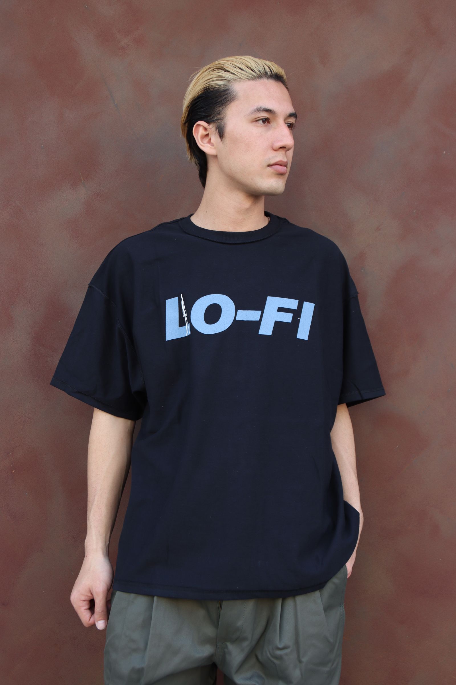 イズネスミュージック 25SS LO-FI T-SHIRT(IMP5_24_LOFI5ST01)BLACK