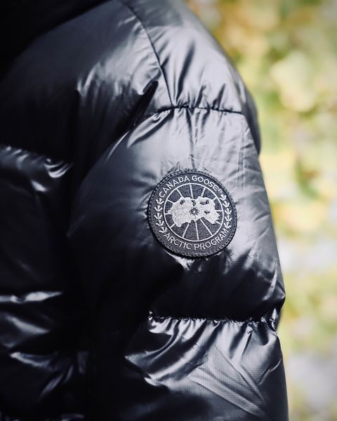 CANADA GOOSE 新作CYPRESS CROPPED PUFFER BLACK LABEL style.2023.12.7