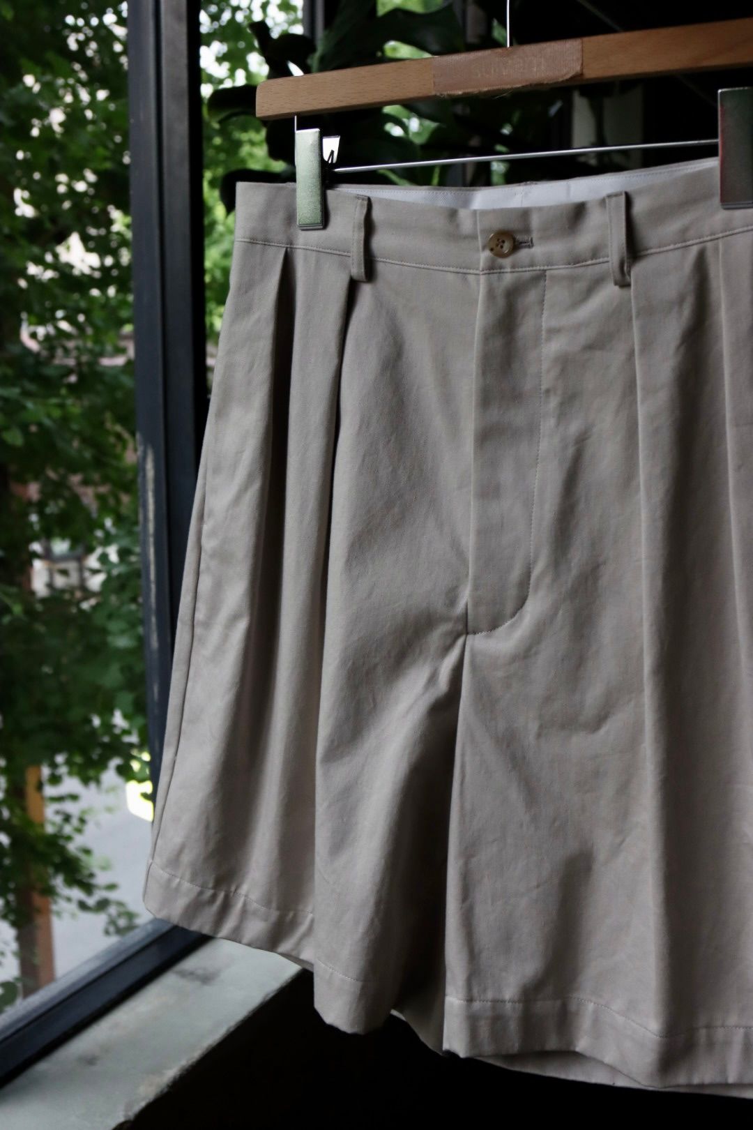 アプレッセショーツTwo Tuck Chino Short ECRU 非対面買い物 icqn.de