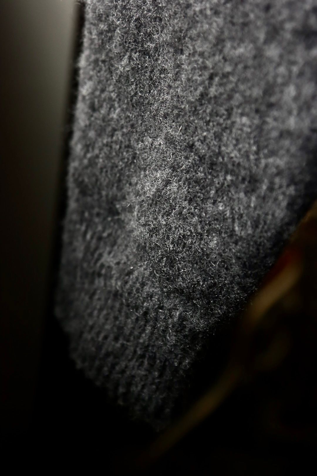 アプレッセ 2025 STYLE2 Cashmere Middle Gauge Henley Neck Sweater(25AAP-03-14)CHARCOAL