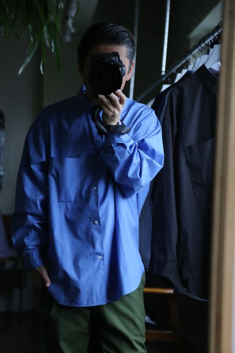 Graphpaper Broad L/S Oversized Regular Collar Shirt"BLUE"style.