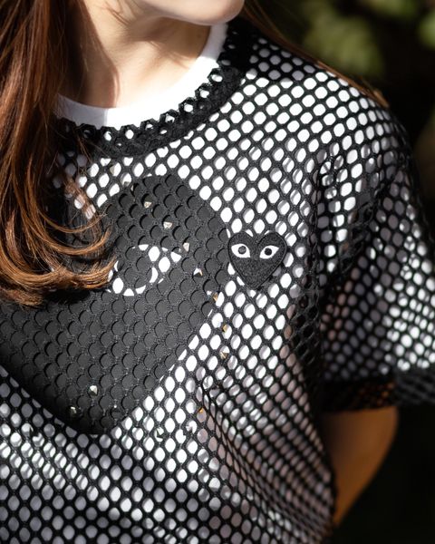 PLAY COMME des GARCONS 新作BLACKエンブレムメッシュTシャツ style.2025.12.6