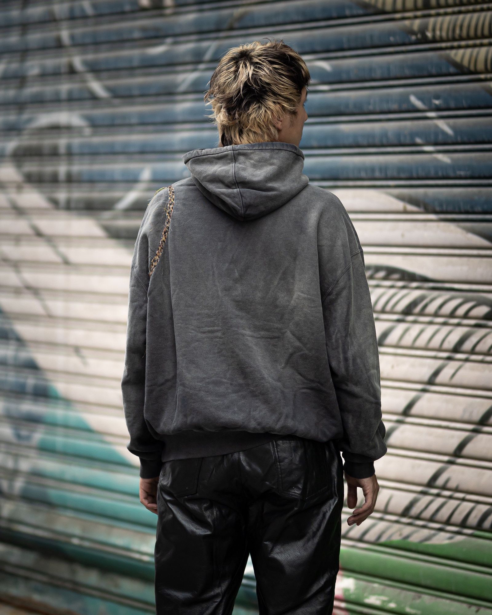 doublet ダブレット26AW TROMPE L’OEIL EMBROIDERY HOODIE (26AW07CS447)BLACK