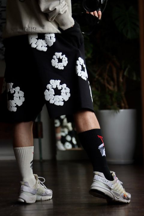 レディメイド×デニムティアーズSWEAT SHORTSスタイル