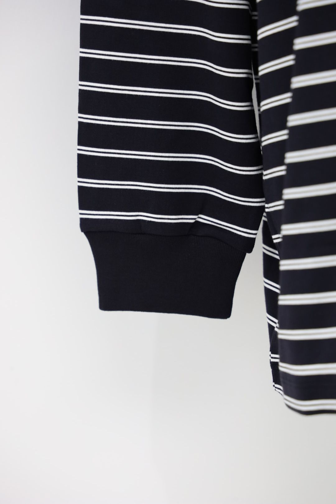 グラフペーパー26SS Tri Spun Border L/S Tee(GU261-70121B)NAVY×WHITE