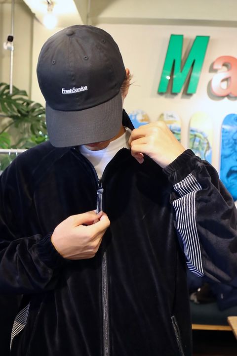 S.F.C 新作VELOUR TRACK JACKET"BLACK"スタイル