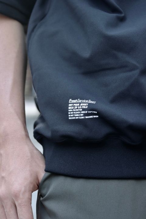 FreshServiceSport フレッシュサービススポーツ 23AW DRY PIQUE JERSEY NECK ZIP S/S POLOスタイル