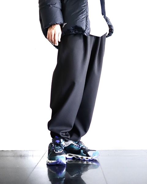 FreshService フレッシュサービス DOWN FABRIC TWO TUCK TRACK PANTSスタイル